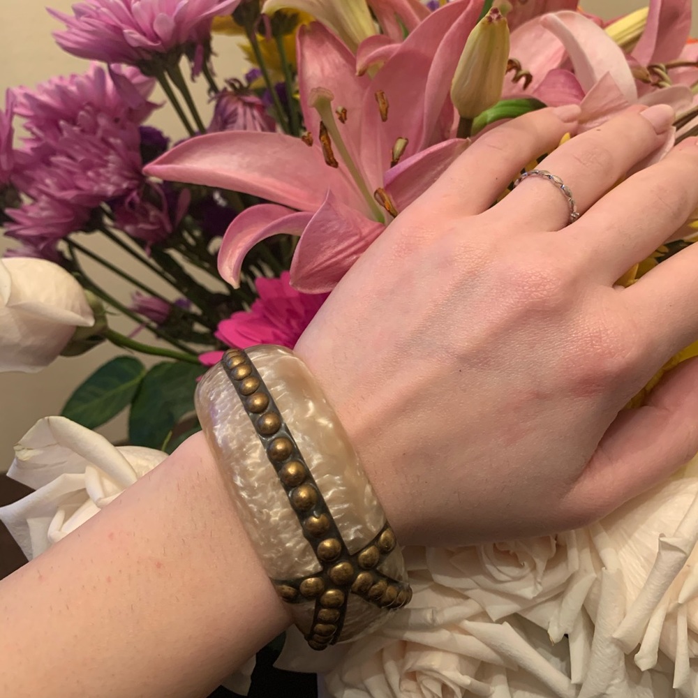 Ivory bagel bracelet